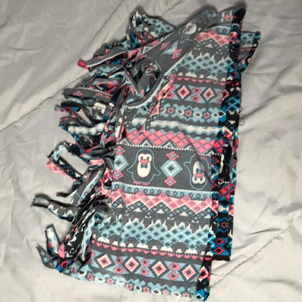 Scarf - Picture 3 of 4